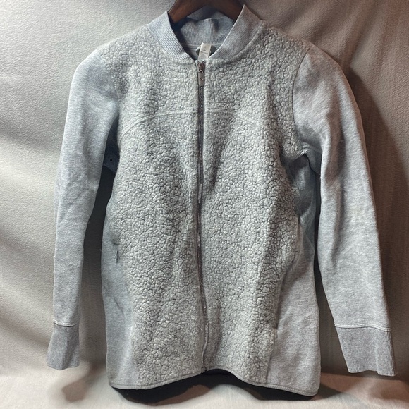 Lululemon Stand Out Sherpa gray full zip wool jacket size 6 - Picture 1 of 3